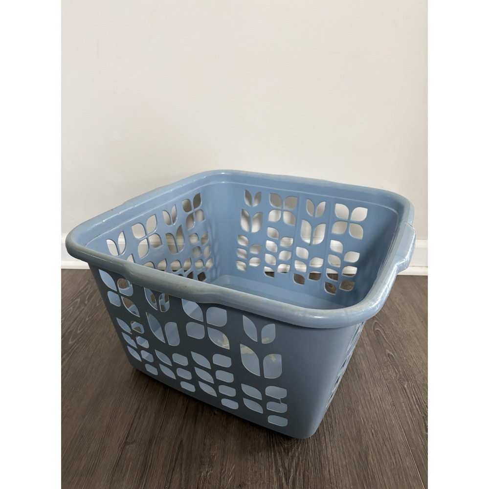 Rubbermaid Powder Blue Tulip Design Square Laundry Basket 2967 90s Grandma Core
